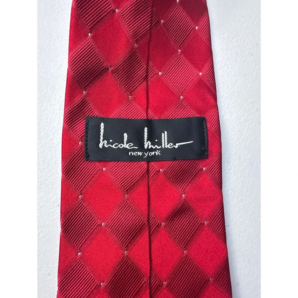 Nicole Miller New York Mens Red Geometric‎ Diamond Silk Necktie Formal Business